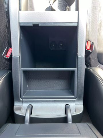 Vehicle image 36 of 46
