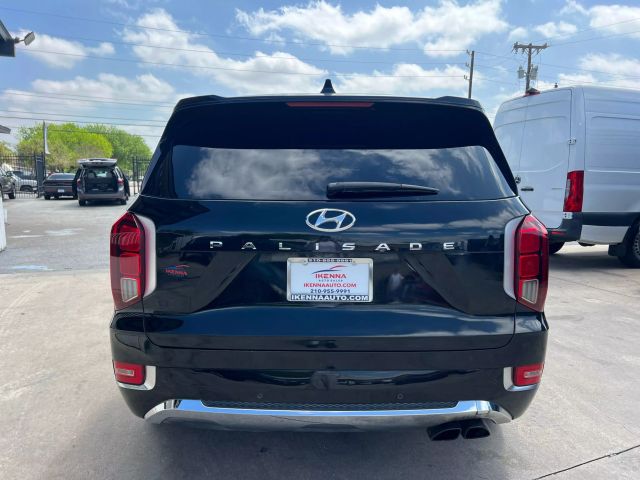 Vehicle image 8 of 46