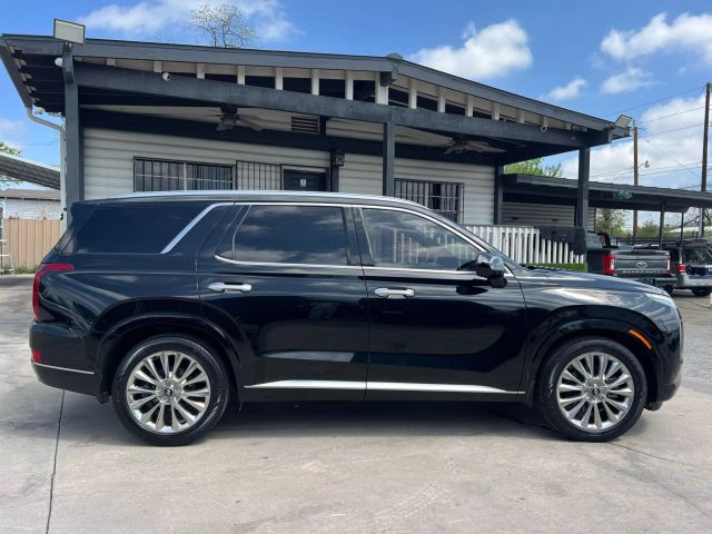 Vehicle image 4 of 46