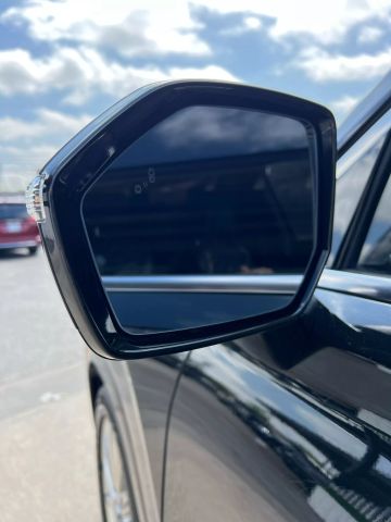 Vehicle image 15 of 46