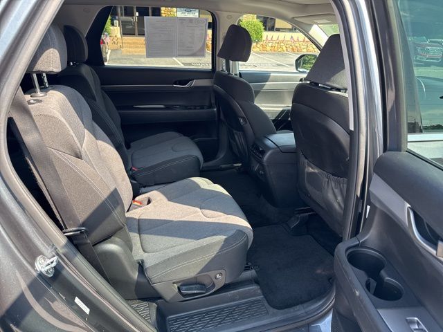 Vehicle image 11 of 42