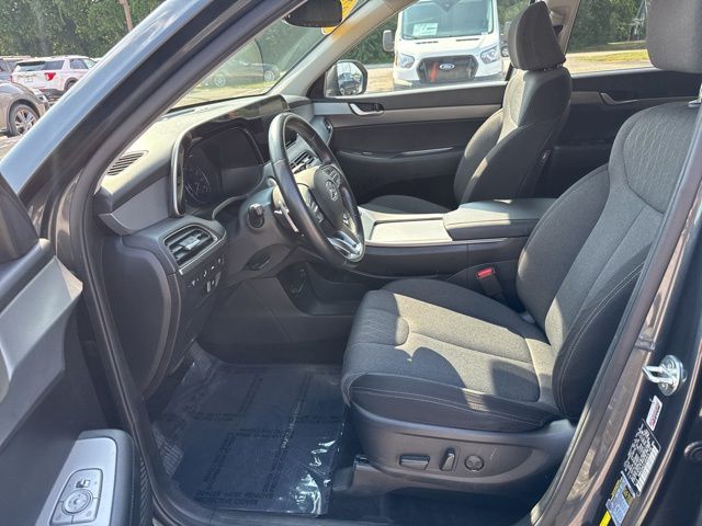 Vehicle image 13 of 42