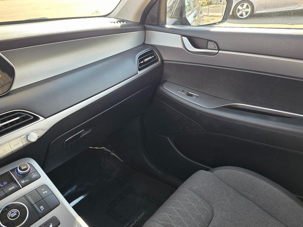 2020 Hyundai Palisade SEL Image 17 of 39