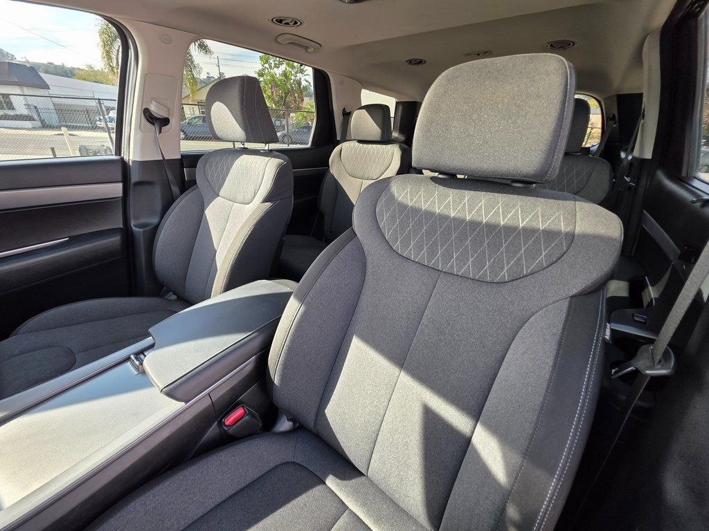 2020 Hyundai Palisade SEL Image 11 of 39