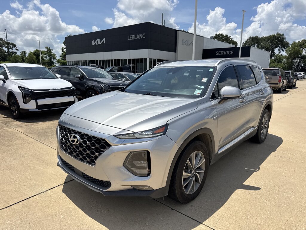 2020 Hyundai Santa Fe SEL Image 1 of 28