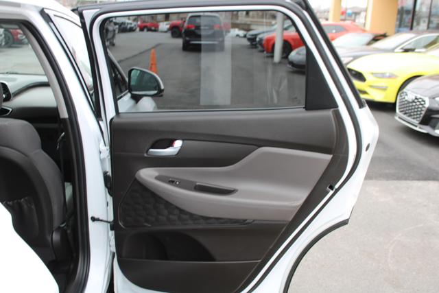 Vehicle image 27 of 36