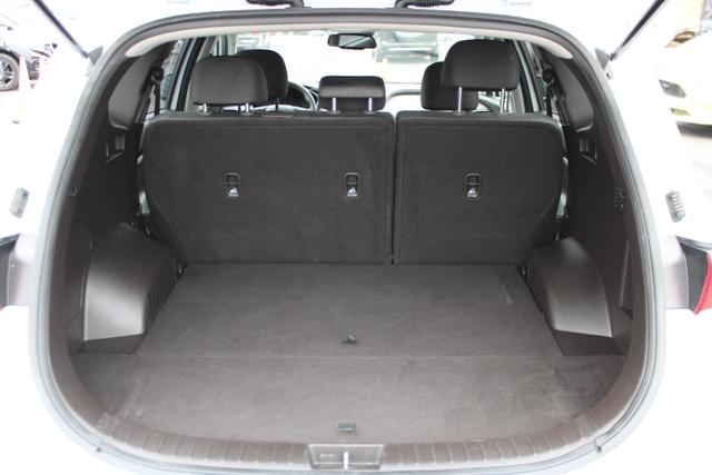 Vehicle image 33 of 36
