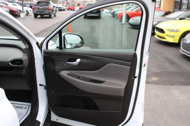 Vehicle image 29 of 36