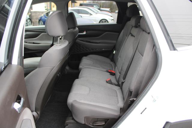 Vehicle image 26 of 36