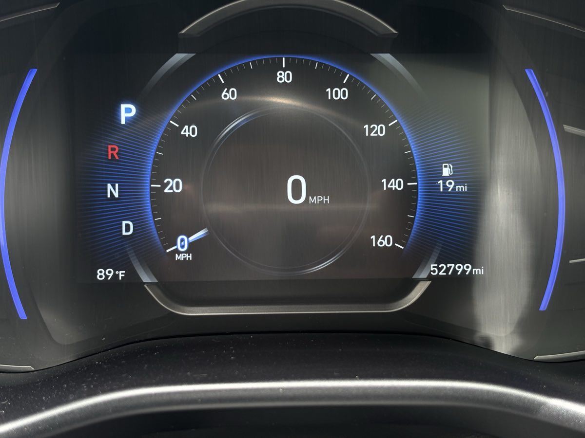 Vehicle image 13 of 26