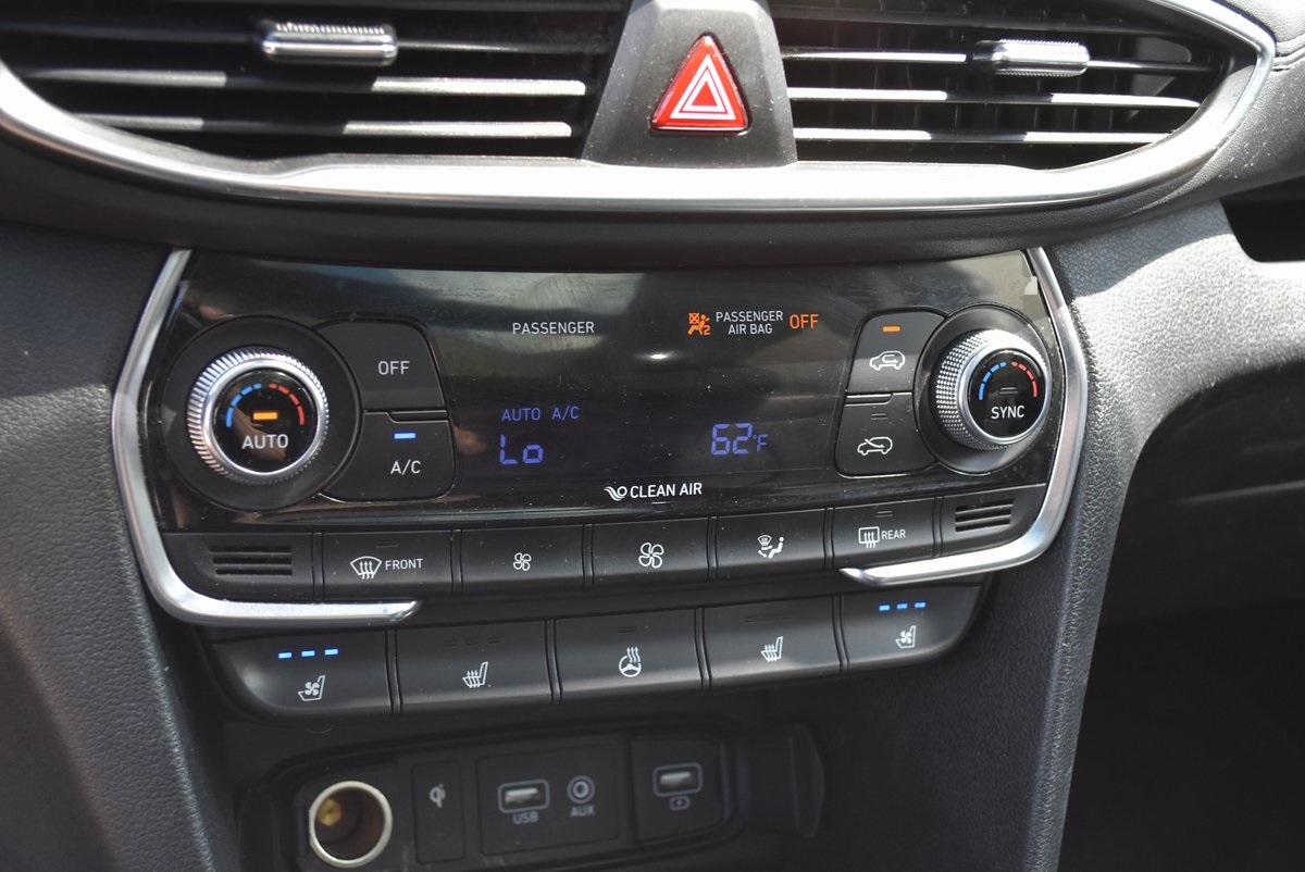 Vehicle image 27 of 35