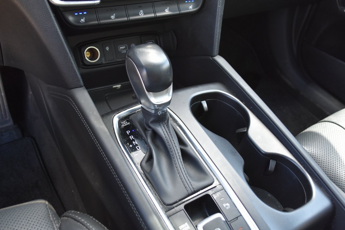 Vehicle image 28 of 35