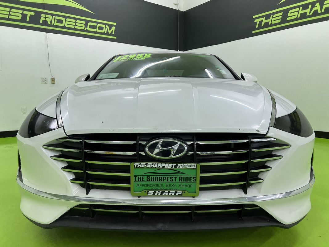 2020 Hyundai Sonata SE Image 2 of 26