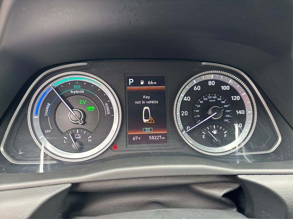 Vehicle image 18 of 36