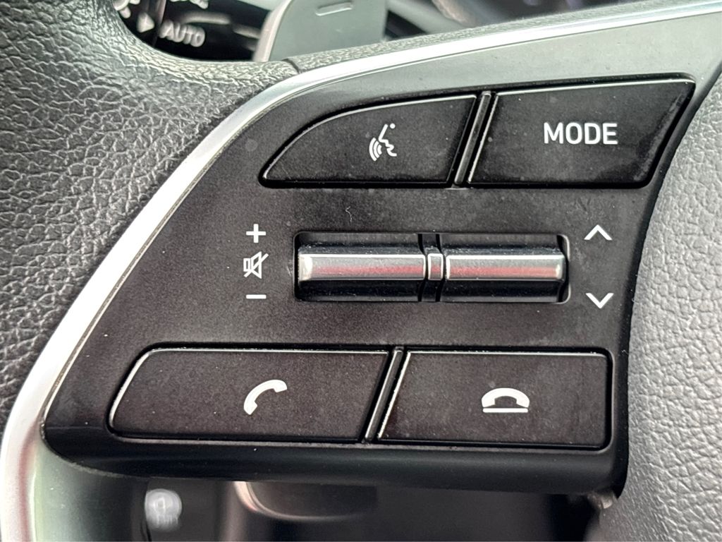 Vehicle image 34 of 36
