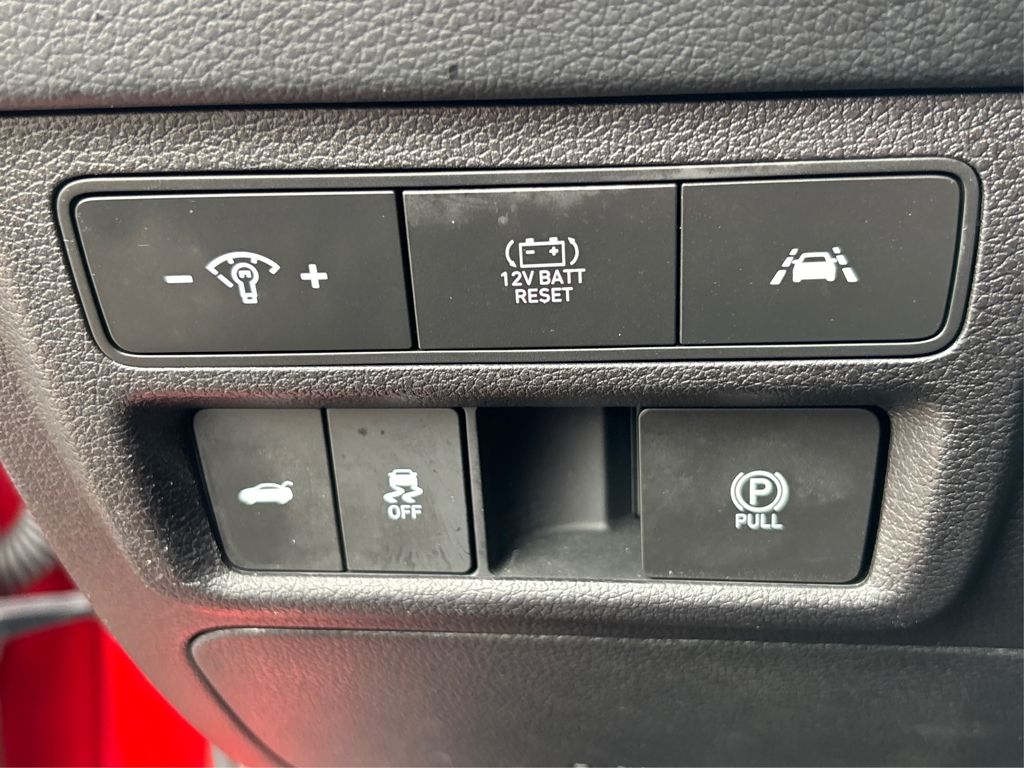 Vehicle image 24 of 36