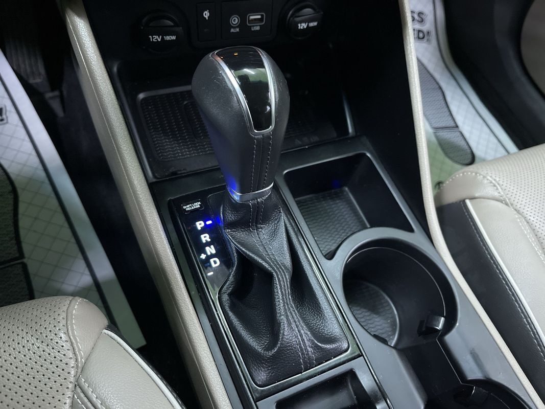 Vehicle image 24 of 29