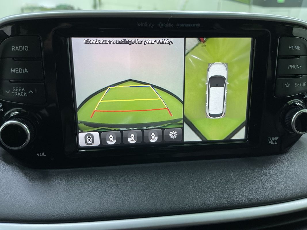 Vehicle image 22 of 29