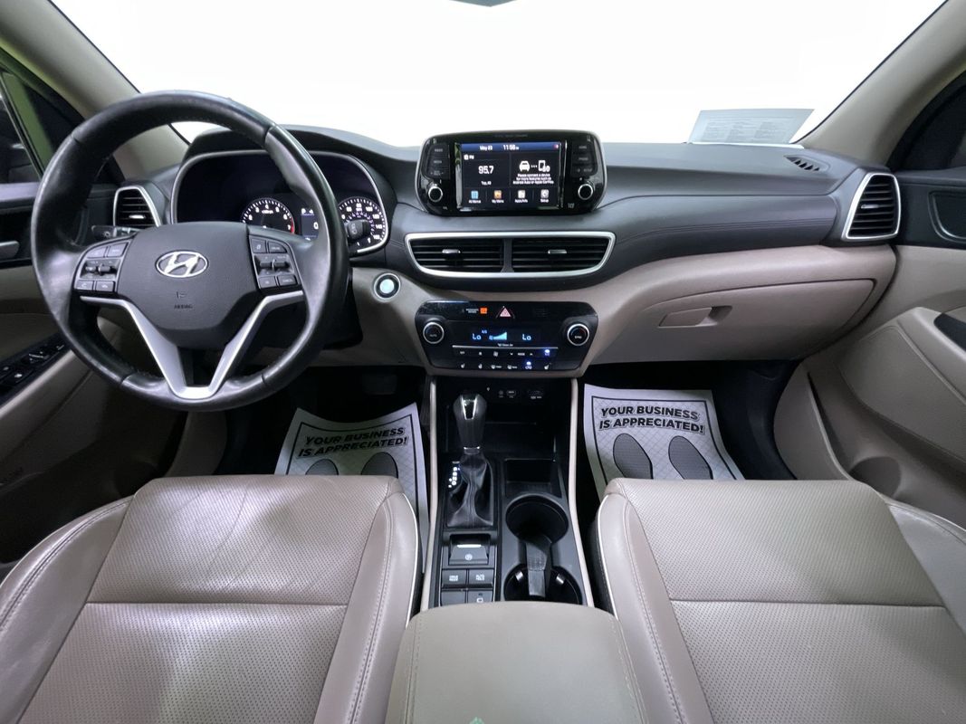 Vehicle image 18 of 29