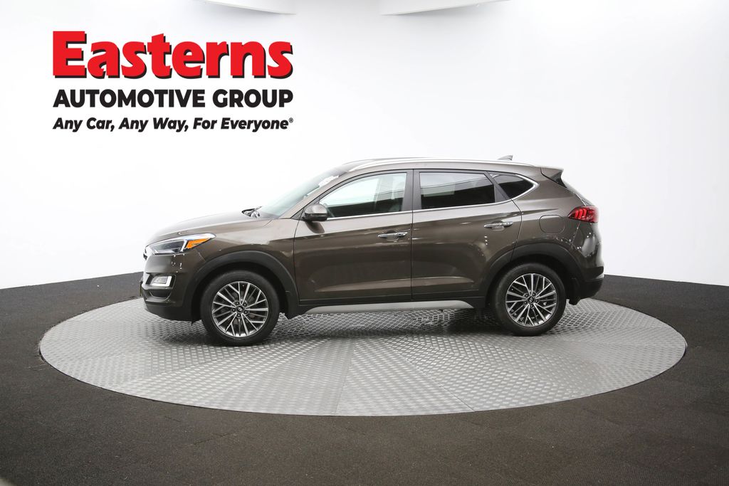 Vehicle image 35 of 61