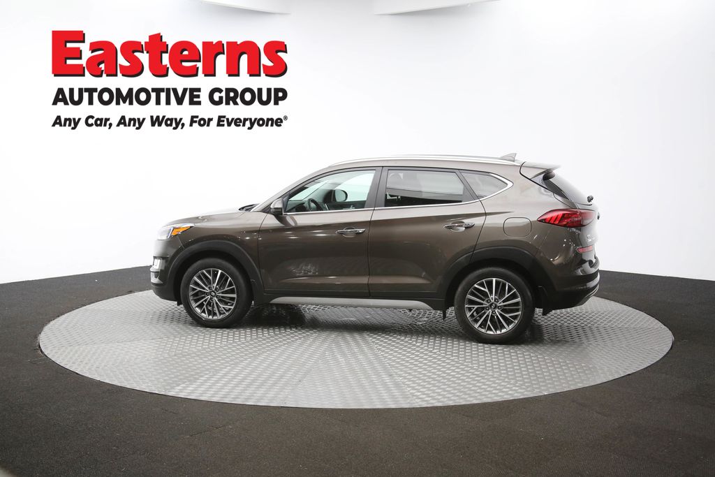 Vehicle image 36 of 61