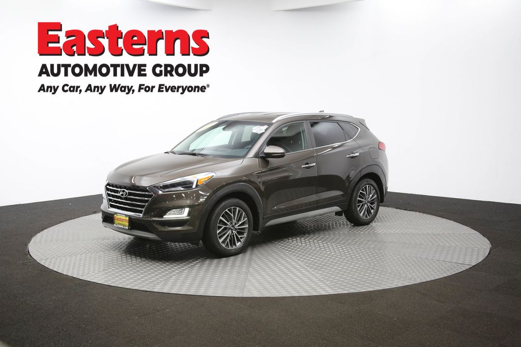 Vehicle image 2 of 61