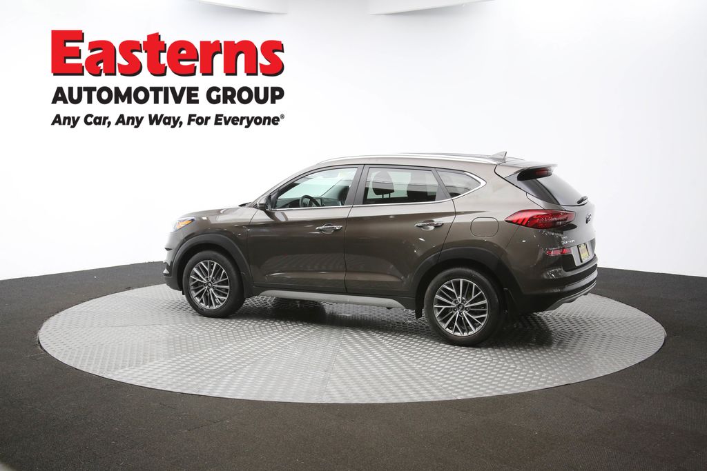 Vehicle image 30 of 61