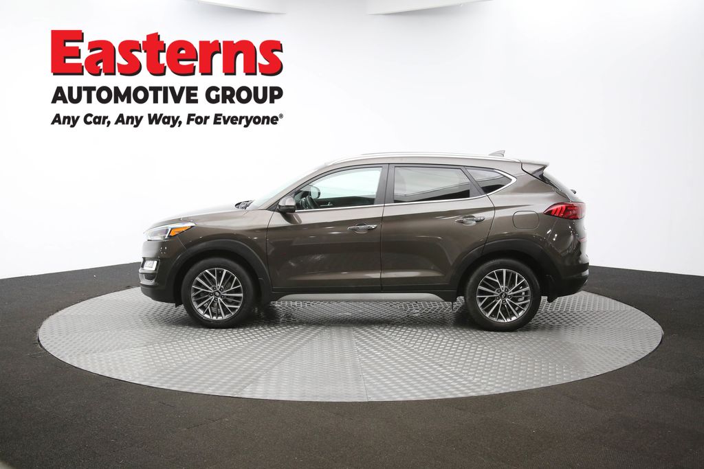 Vehicle image 34 of 61