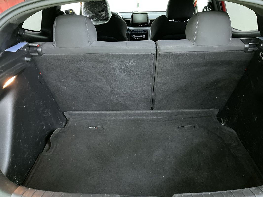 Vehicle image 27 of 29