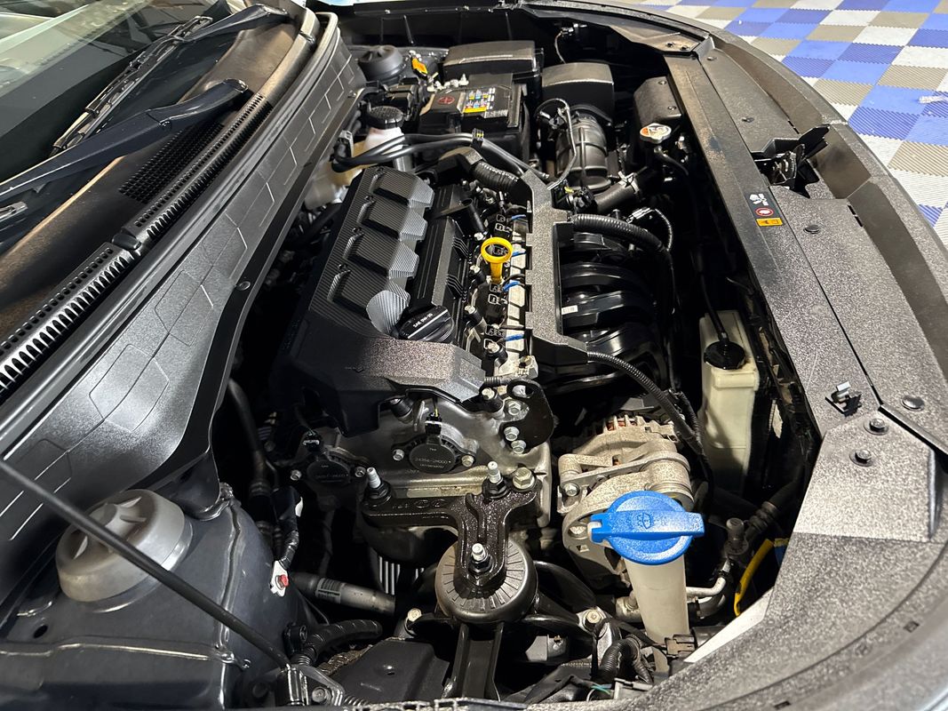 Vehicle image 16 of 16