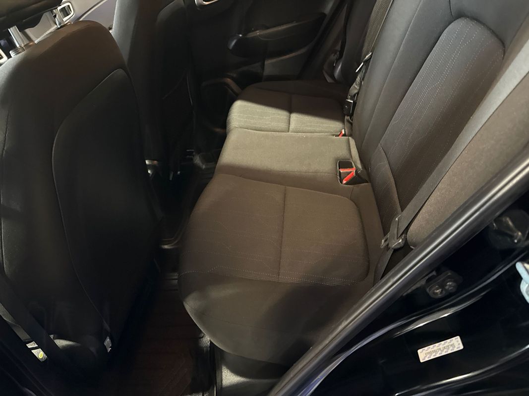 Vehicle image 7 of 16