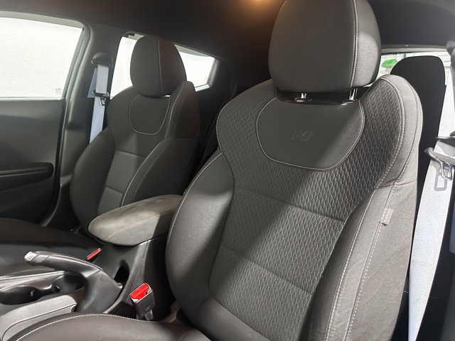Vehicle image 13 of 29