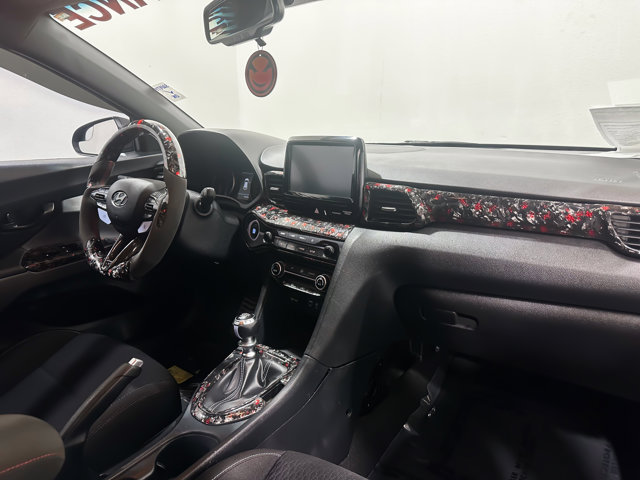 Vehicle image 24 of 29