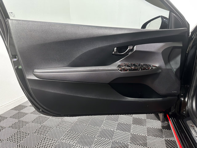 Vehicle image 12 of 29