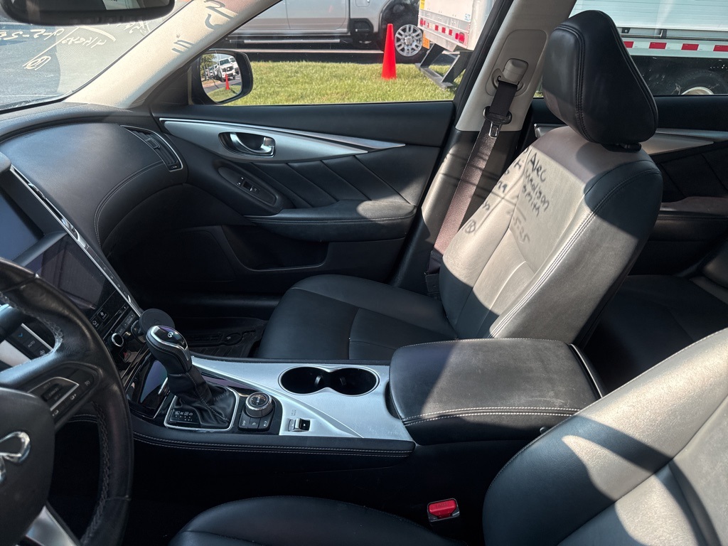 2020 INFINITI Q50 3.0T Luxe Image 8 of 10