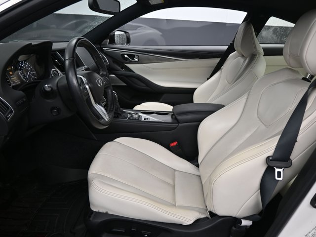 Vehicle image 27 of 36