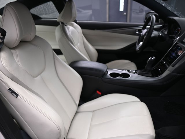 Vehicle image 26 of 36