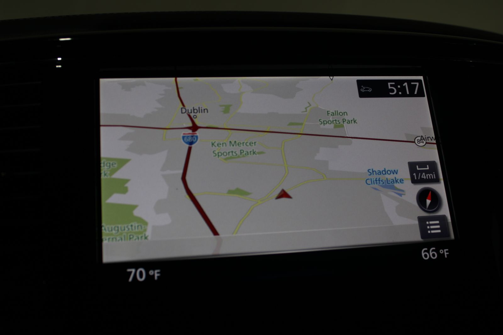 2020 INFINITI QX80 Luxe Image 33 of 41