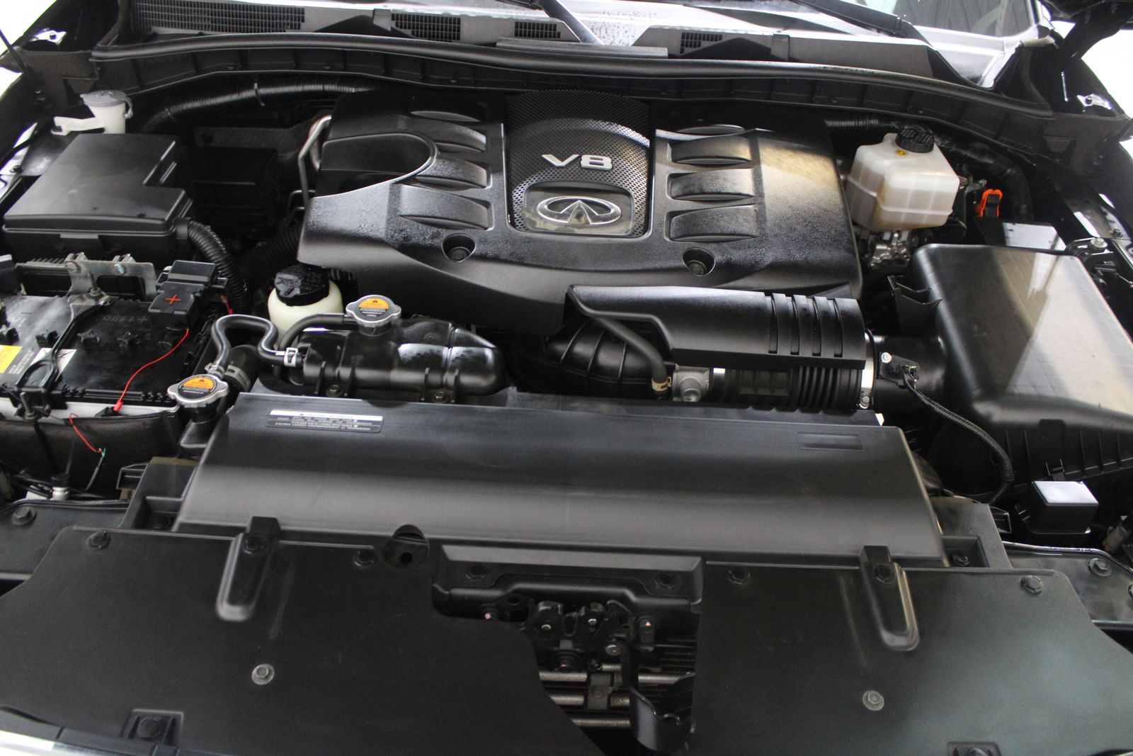 2020 INFINITI QX80 Luxe Image 13 of 41