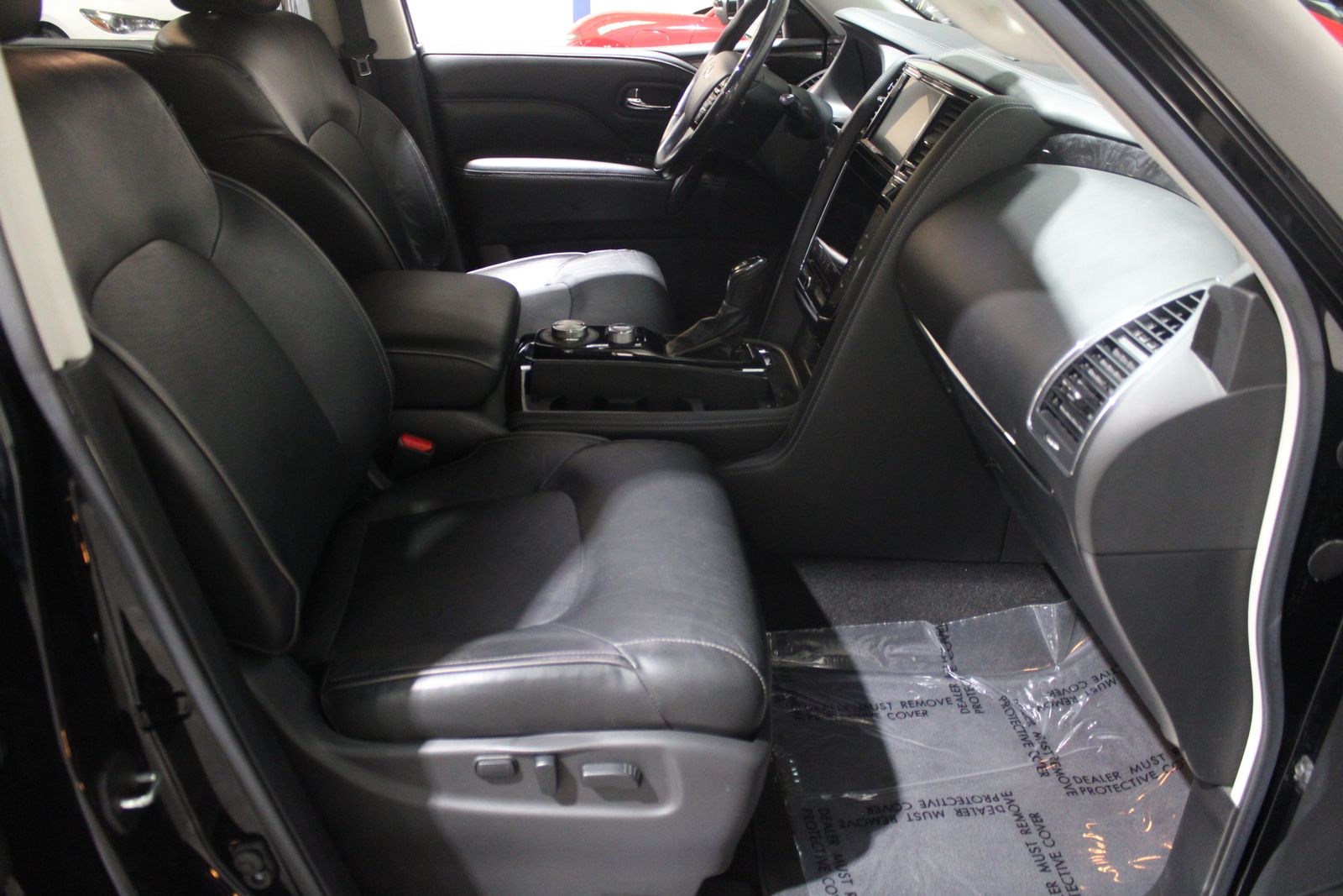 2020 INFINITI QX80 Luxe Image 19 of 41