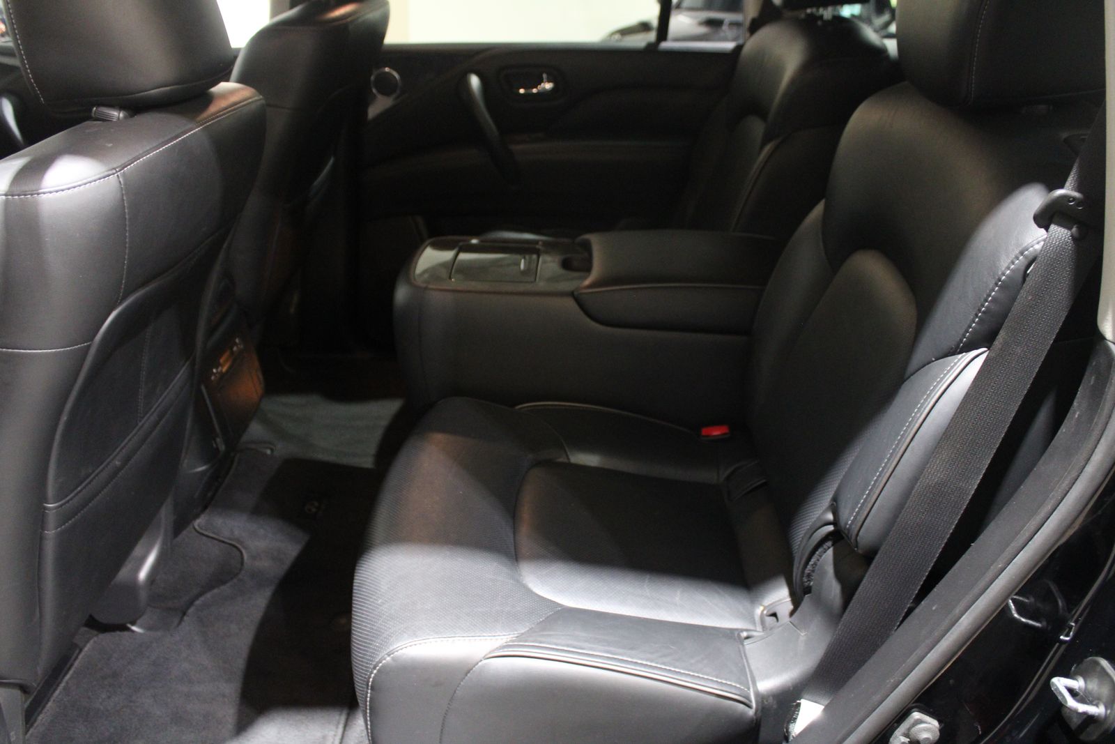 2020 INFINITI QX80 Luxe Image 25 of 41