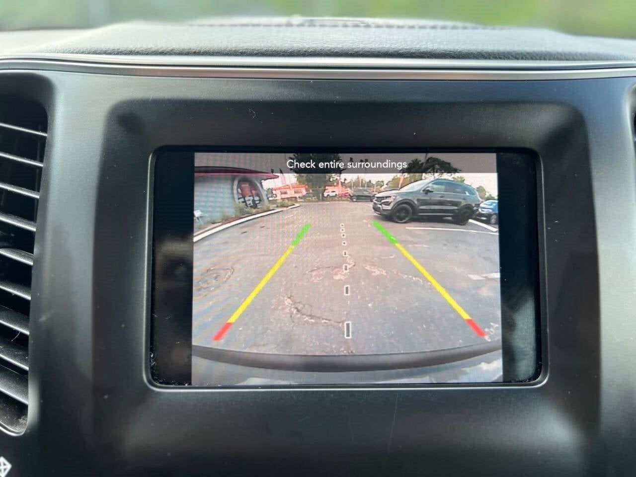 Vehicle image 27 of 41