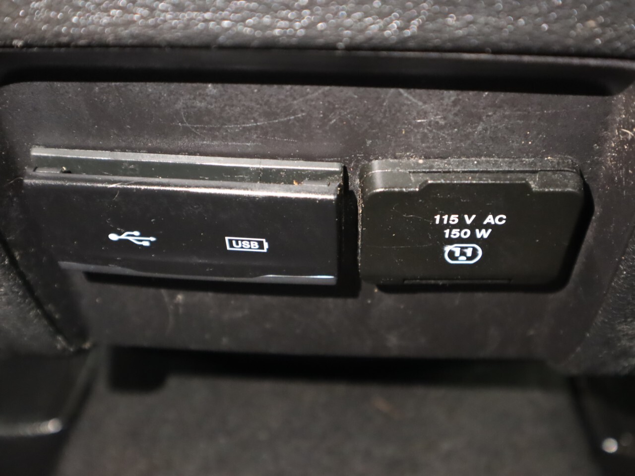 Vehicle image 35 of 49