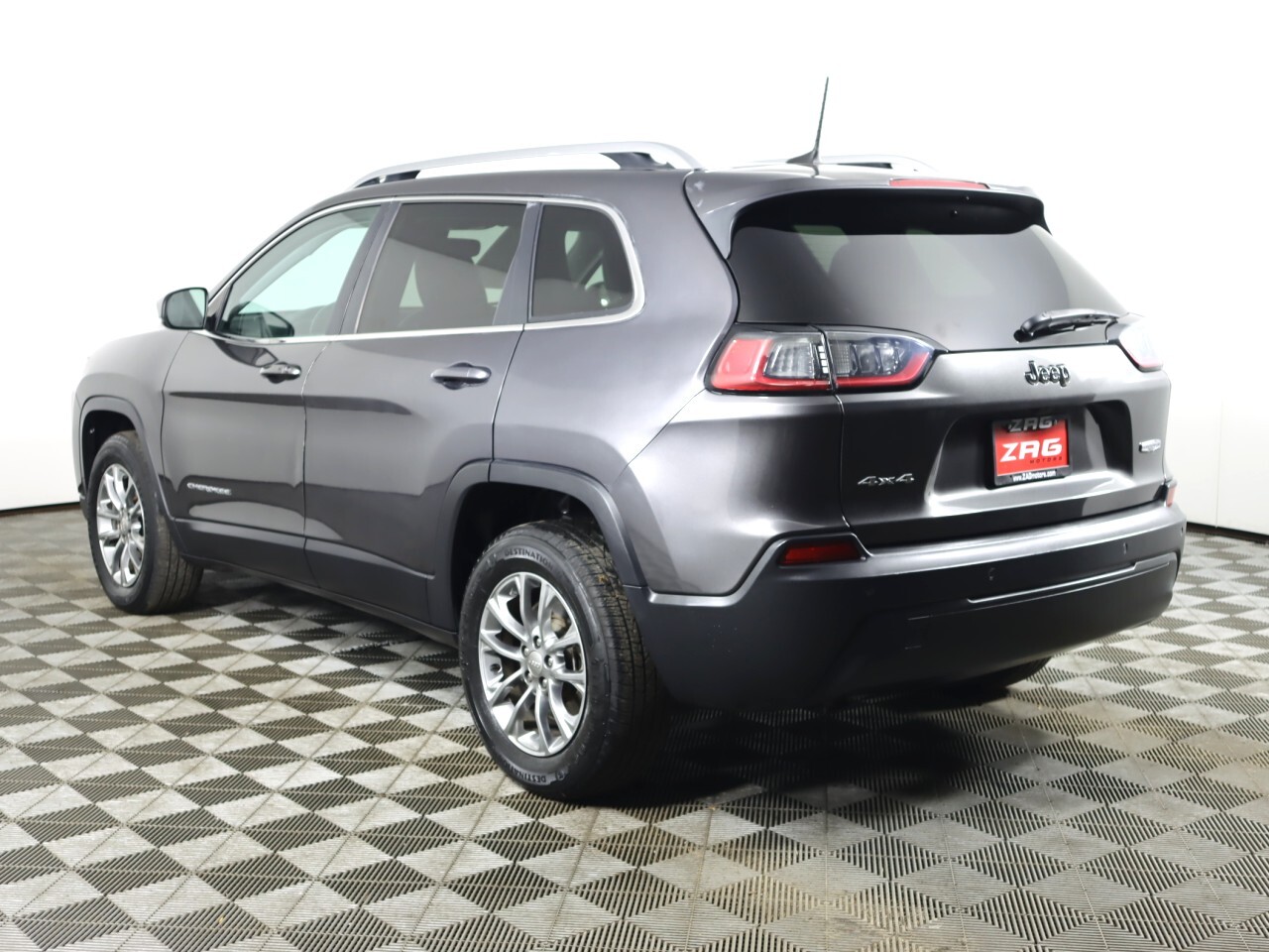 Vehicle image 6 of 49