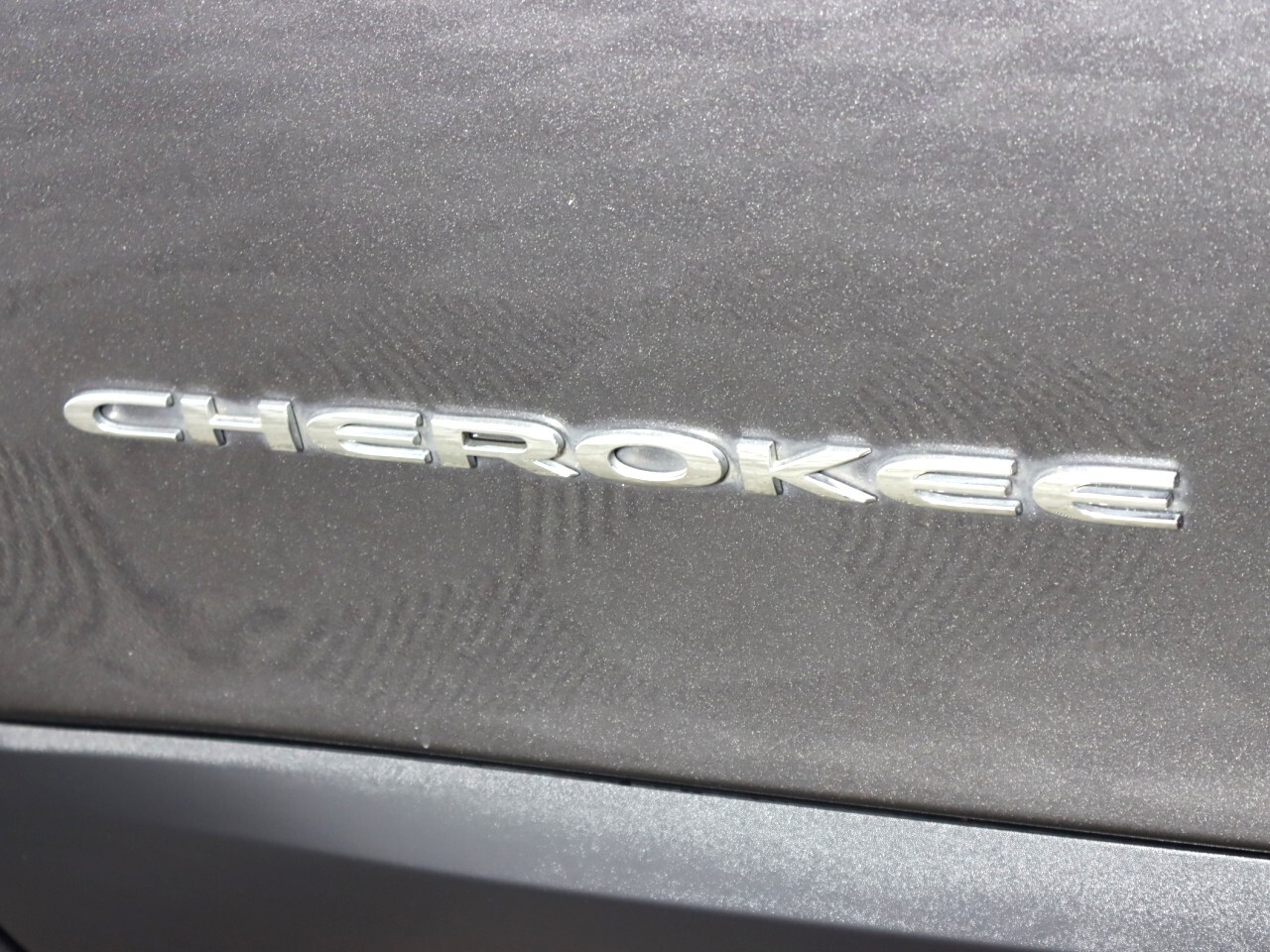 Vehicle image 39 of 49