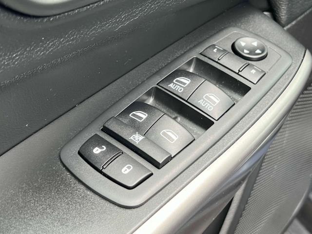 Vehicle image 22 of 37