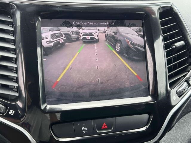 Vehicle image 12 of 37