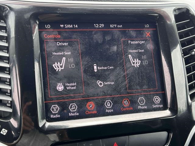 Vehicle image 13 of 37