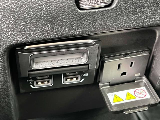 Vehicle image 24 of 37