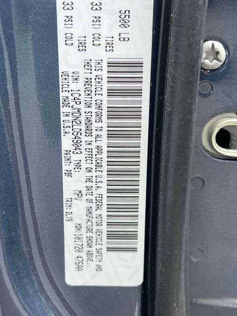 Vehicle image 27 of 37